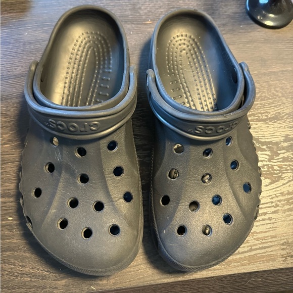 Black crocs - Picture 1 of 2